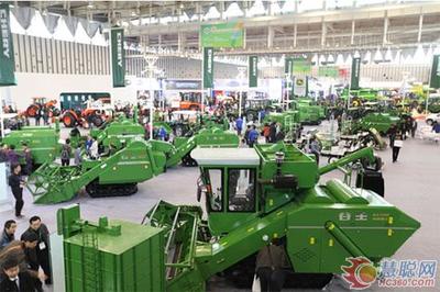 從國際農(nóng)機(jī)展看開封市農(nóng)機(jī)裝備產(chǎn)業(yè)發(fā)展 機(jī)遇、挑戰(zhàn)與未來路徑